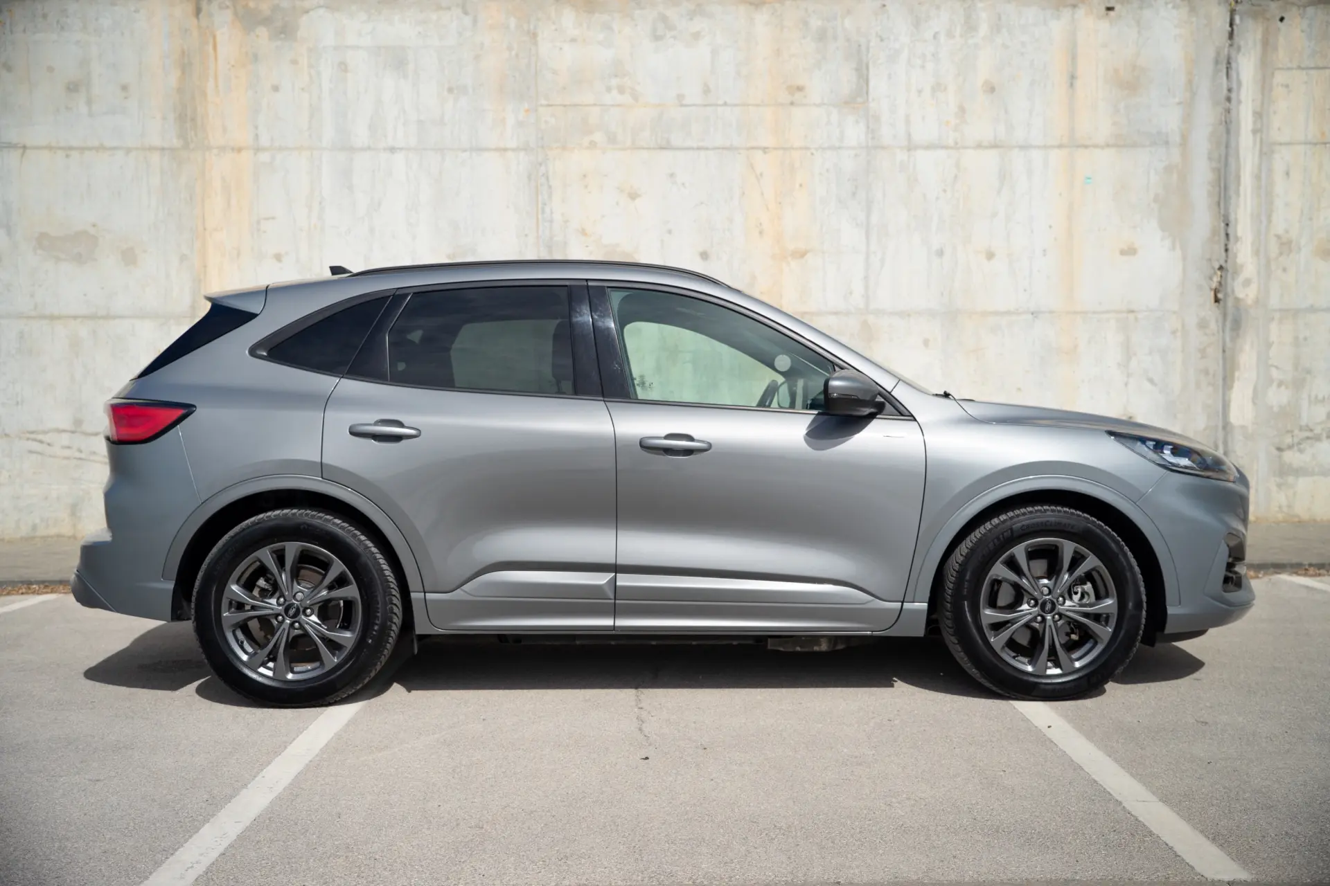 Ford Kuga 2.5 PHEV ST-Line X Graphite Tech 6