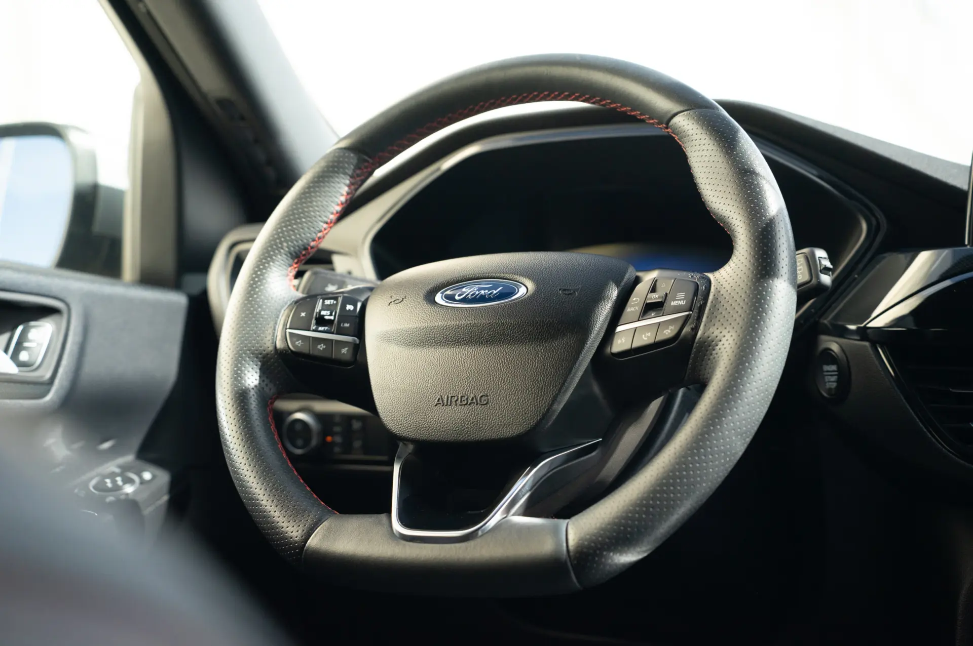 Ford Kuga 2.5 PHEV ST-Line X Graphite Tech 22