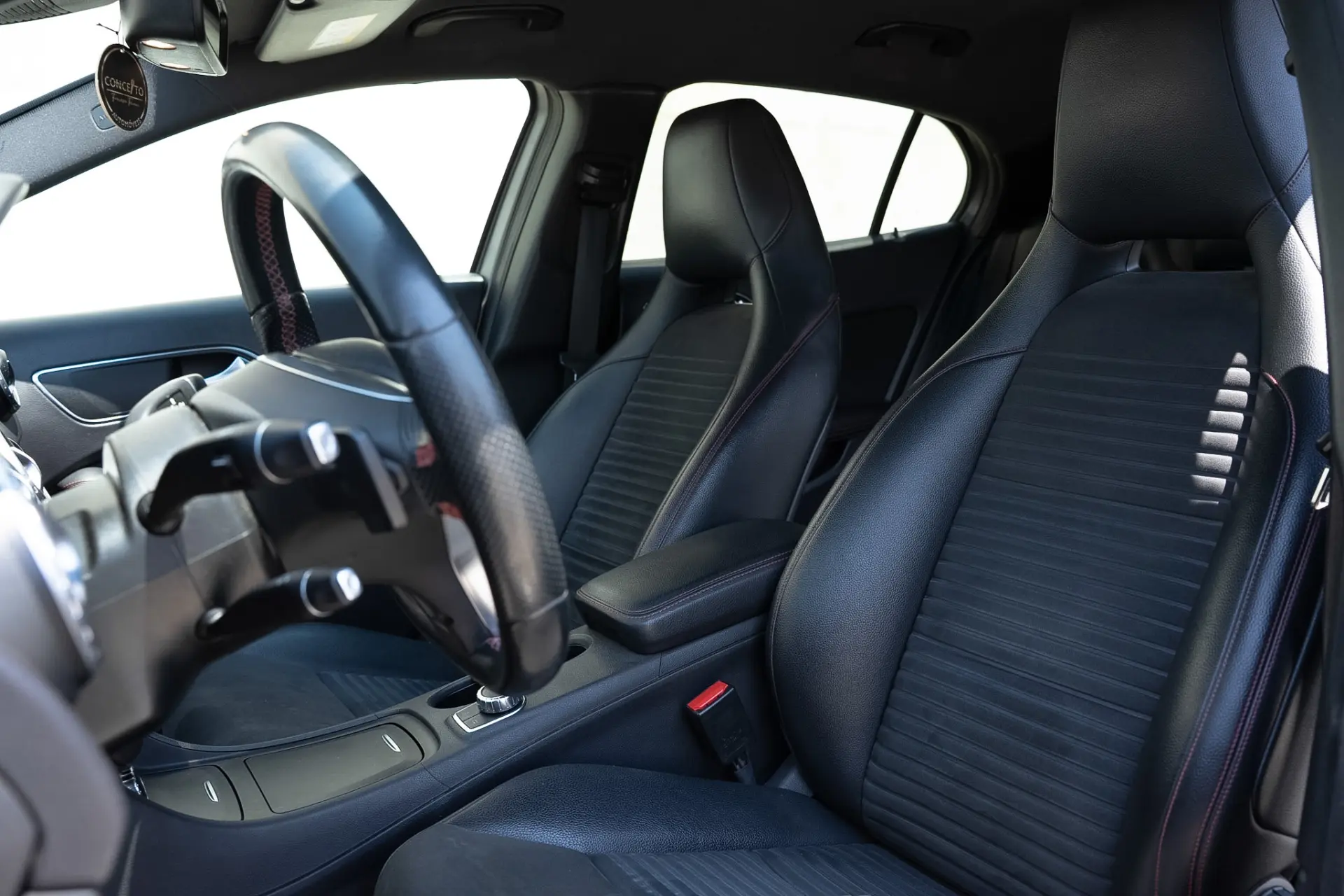 Mercedes-Benz GLA 220 CDI AMG Line 4-Matic 10
