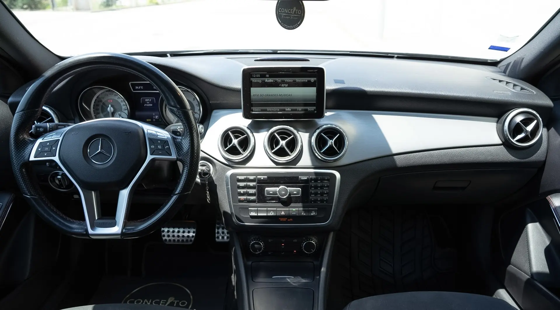 Mercedes-Benz GLA 220 CDI AMG Line 4-Matic 12