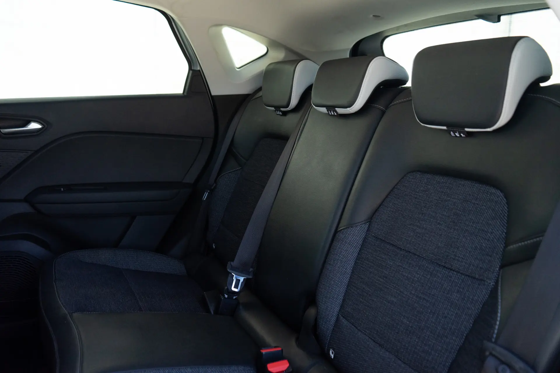 Renault Captur 1.0 TCe Techno Bi-Fuel 11