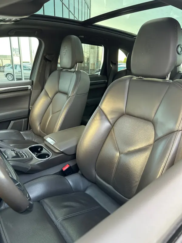 Porsche Cayenne E-Hybrid Tiptronic S 17