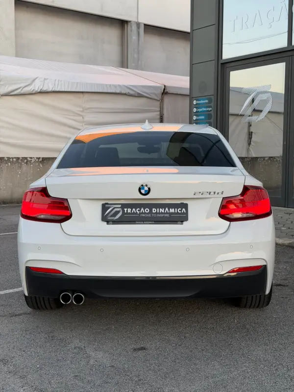 BMW 220 d Pack Desportivo M Pro Auto 11