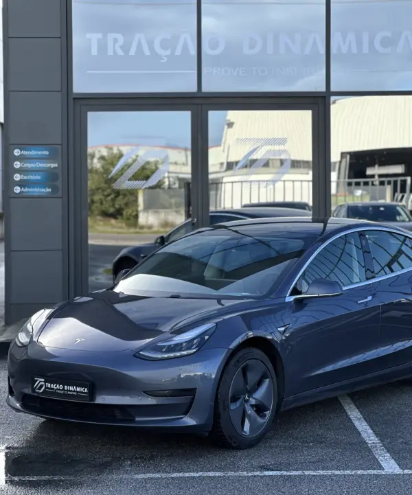 Tesla Model 3 Standard Range Plus RWD 2