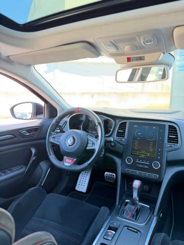 Renault Mégane TCe 300 GPF EDC R.S. TROPHY 12