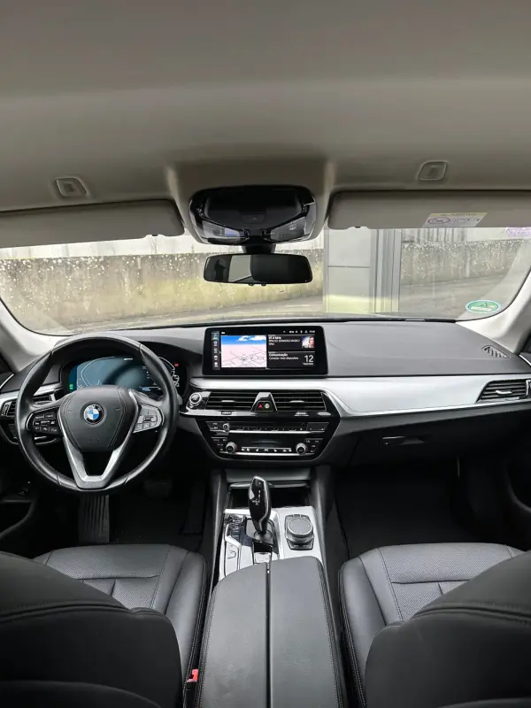 BMW 530 e Aut. Luxury Line 10