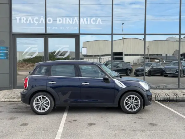 MINI Countryman One D 2