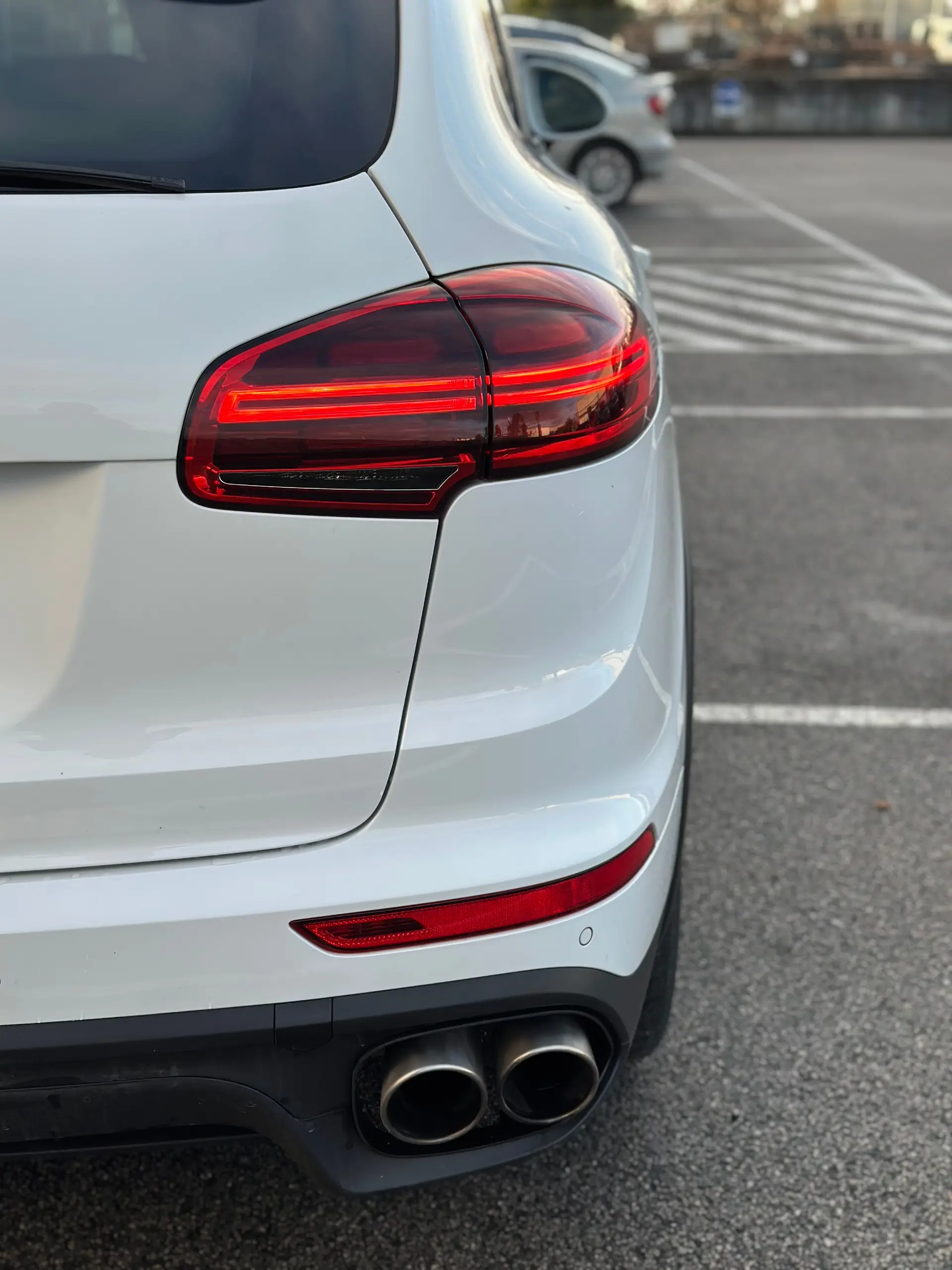 Porsche Cayenne E-Hybrid Tiptronic S 13