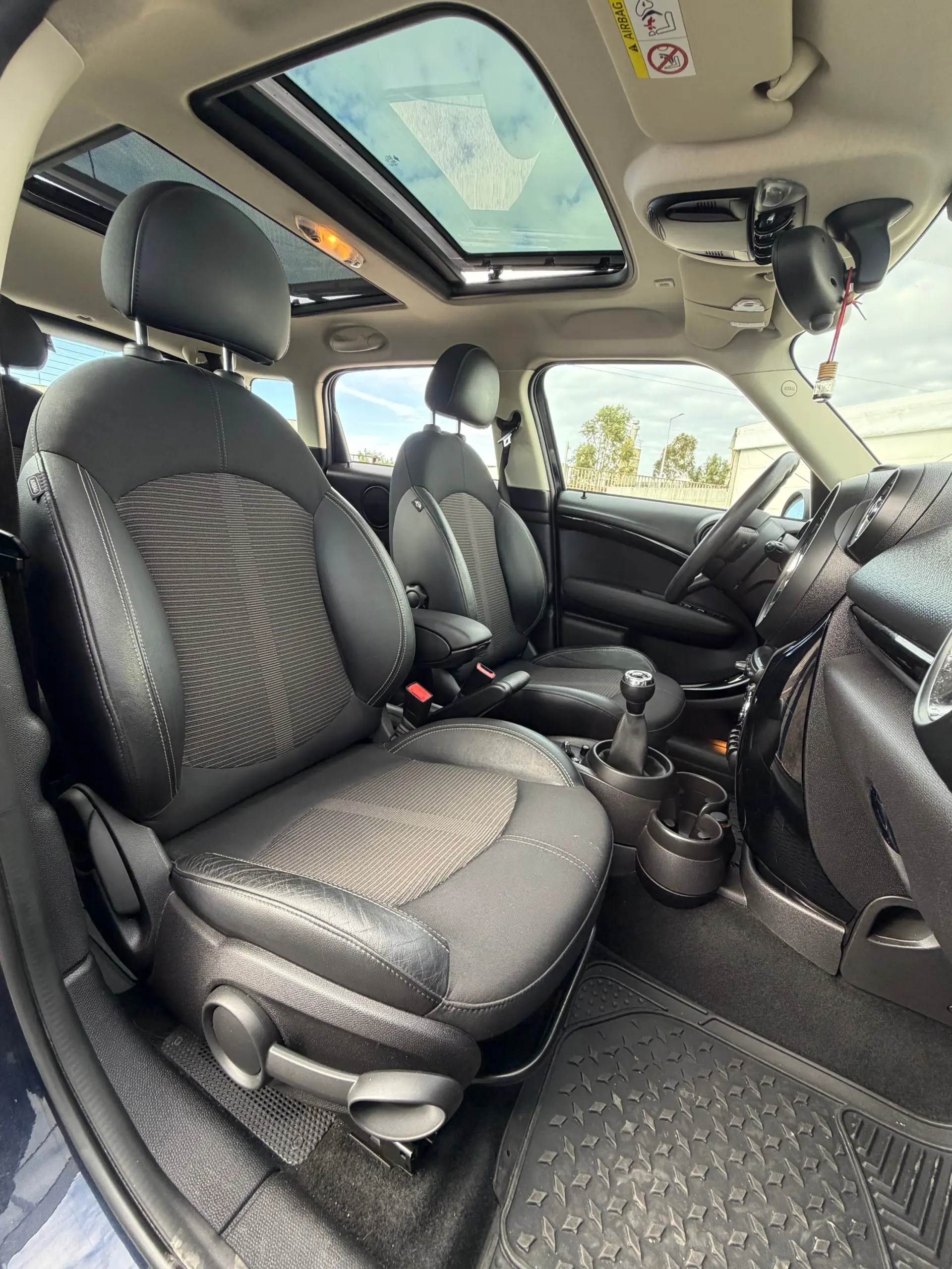 MINI Countryman One D 17
