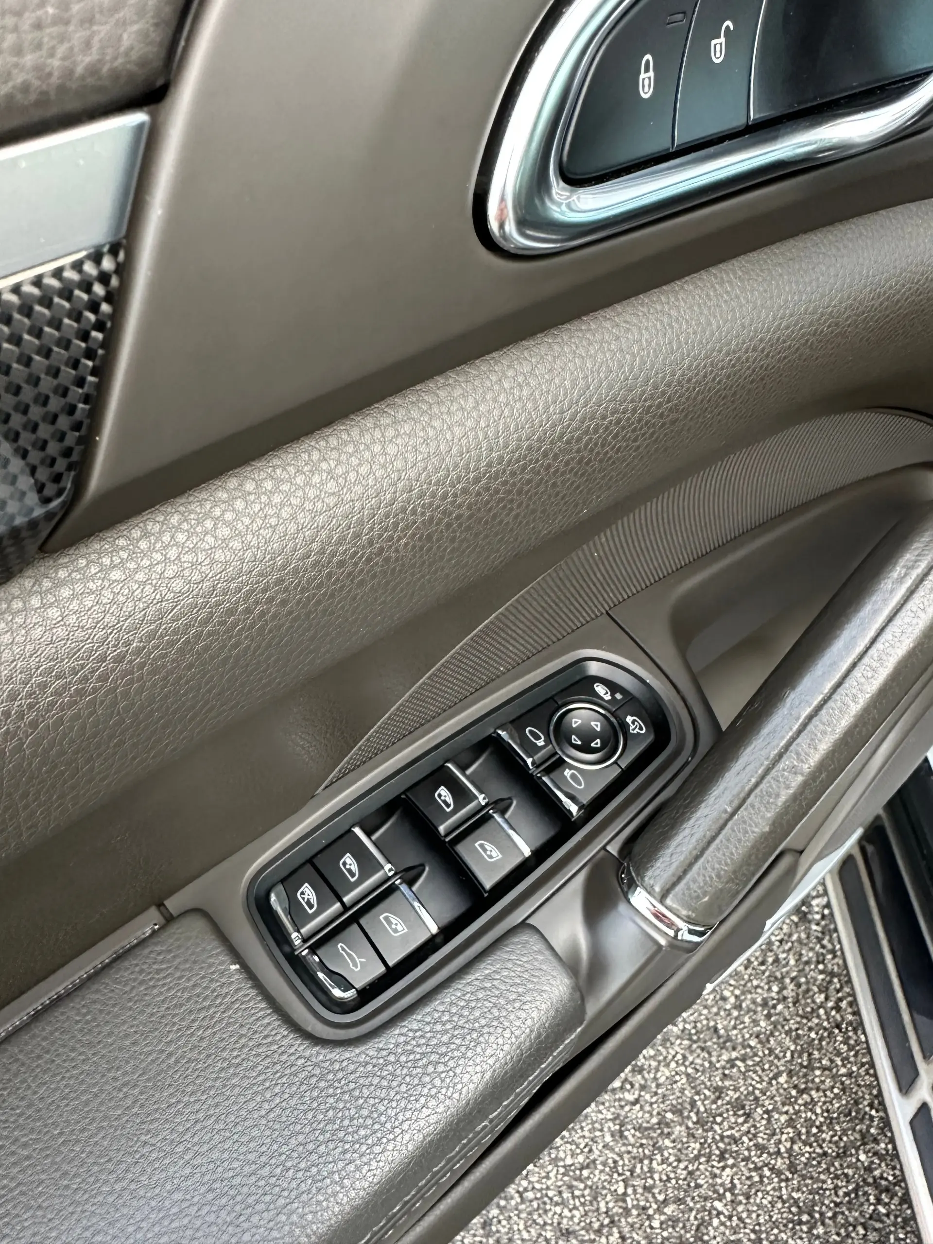 Porsche Cayenne E-Hybrid Tiptronic S 29