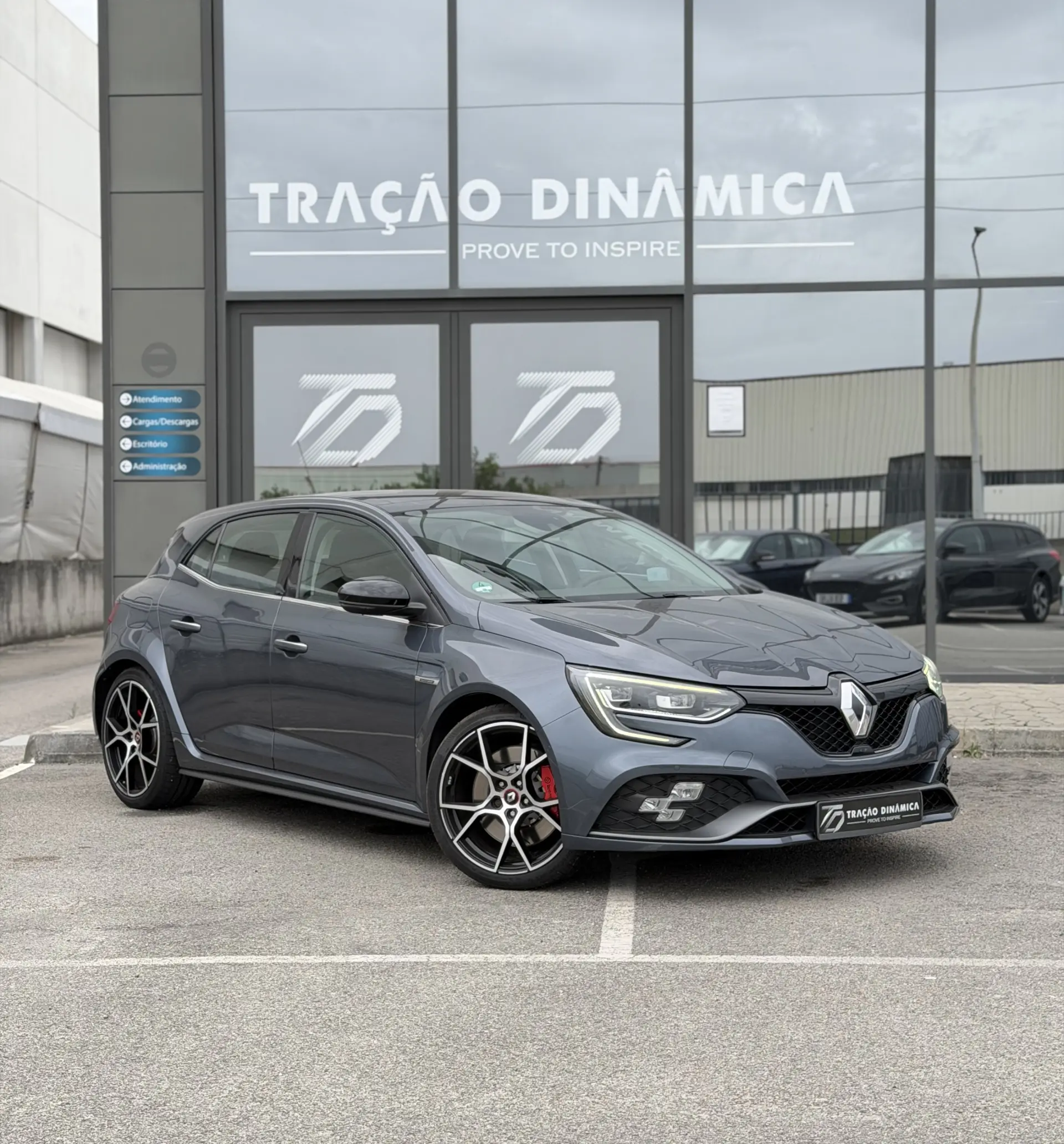 Renault Mégane TCe 300 GPF EDC R.S. TROPHY 1