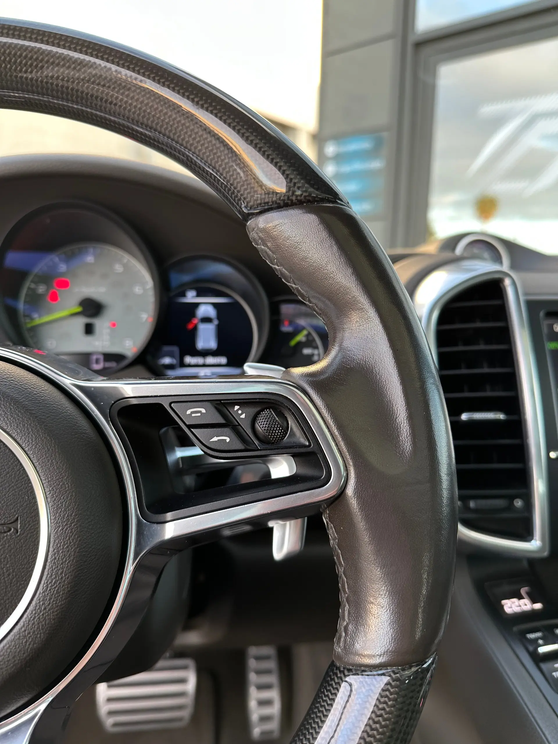 Porsche Cayenne E-Hybrid Tiptronic S 32