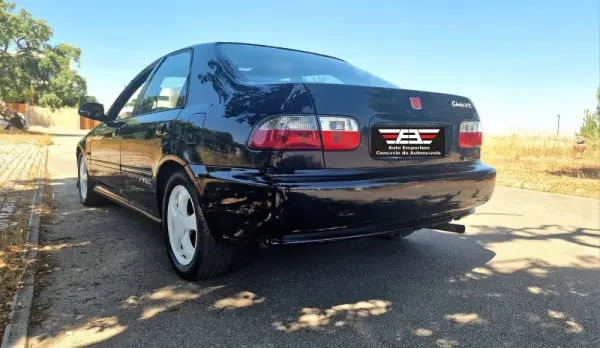 Honda Civic 1.6 VTi 9