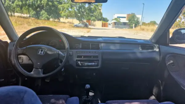 Honda Civic 1.6 VTi 14