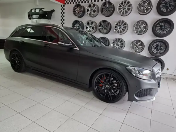 Mercedes-Benz C 220 AMG Line Station 7