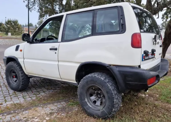 Nissan Terrano II 2.7 11