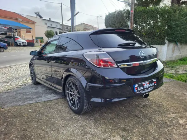 Opel Astra GTC 1.7 CDTi 4