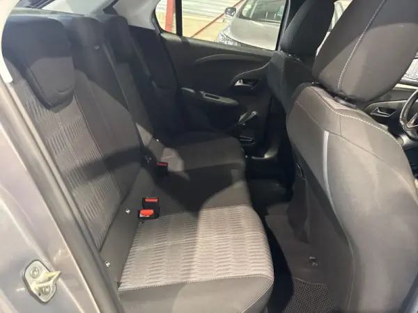 Opel Corsa 1.2 Business Edition 11