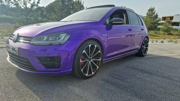 Volkswagen Golf GTI Performance 2.0 TSI Versão 40 Anos 4