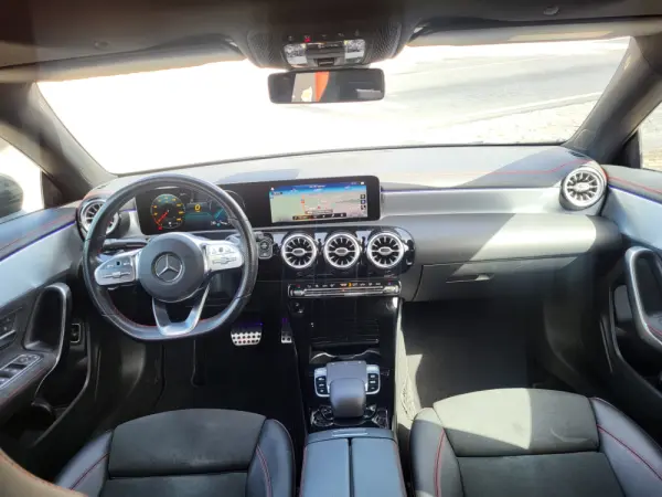 Mercedes-Benz CLA 180 CLA 180d AMG Line 13