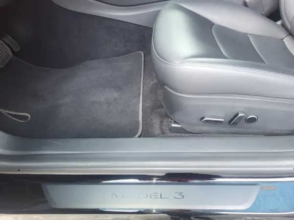 Tesla Model 3 Standard Range Aut. Pilot 17