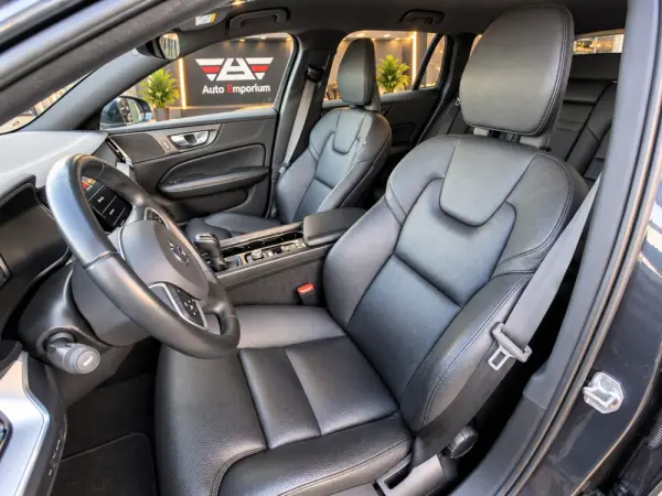 Volvo V60 2.0 D3 Momentum Pro 7