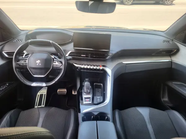 Peugeot 5008 1.5 BlueHDi GT EAT8 10