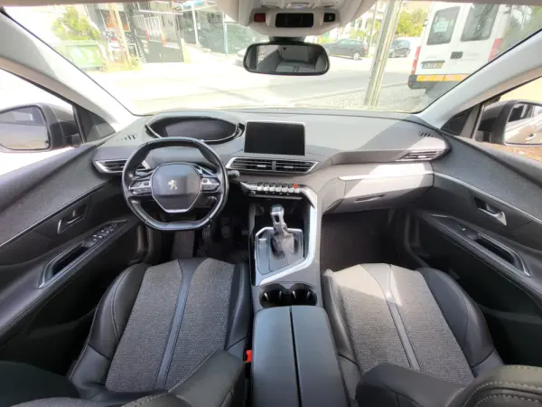 Peugeot 5008 1.2 Puretech Allure 10