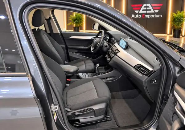 BMW X1 16 d sDrive 8