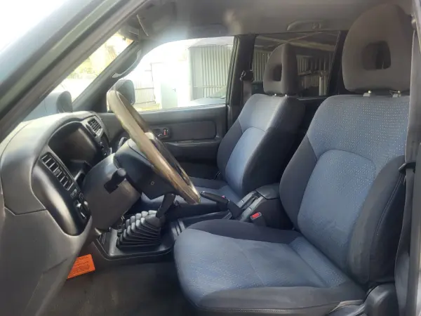 Mitsubishi L200 Strakar 2.5 TD CD 8