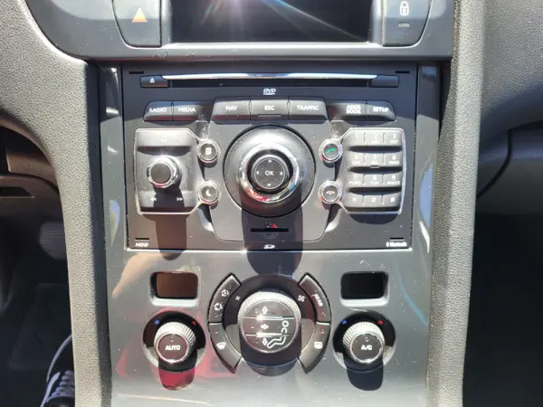Peugeot 5008 1.6 HDi 7L Allure 2-Tronic 15