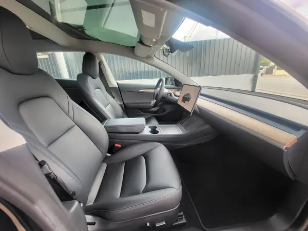 Tesla Model 3 Standard Range Aut. Pilot 8