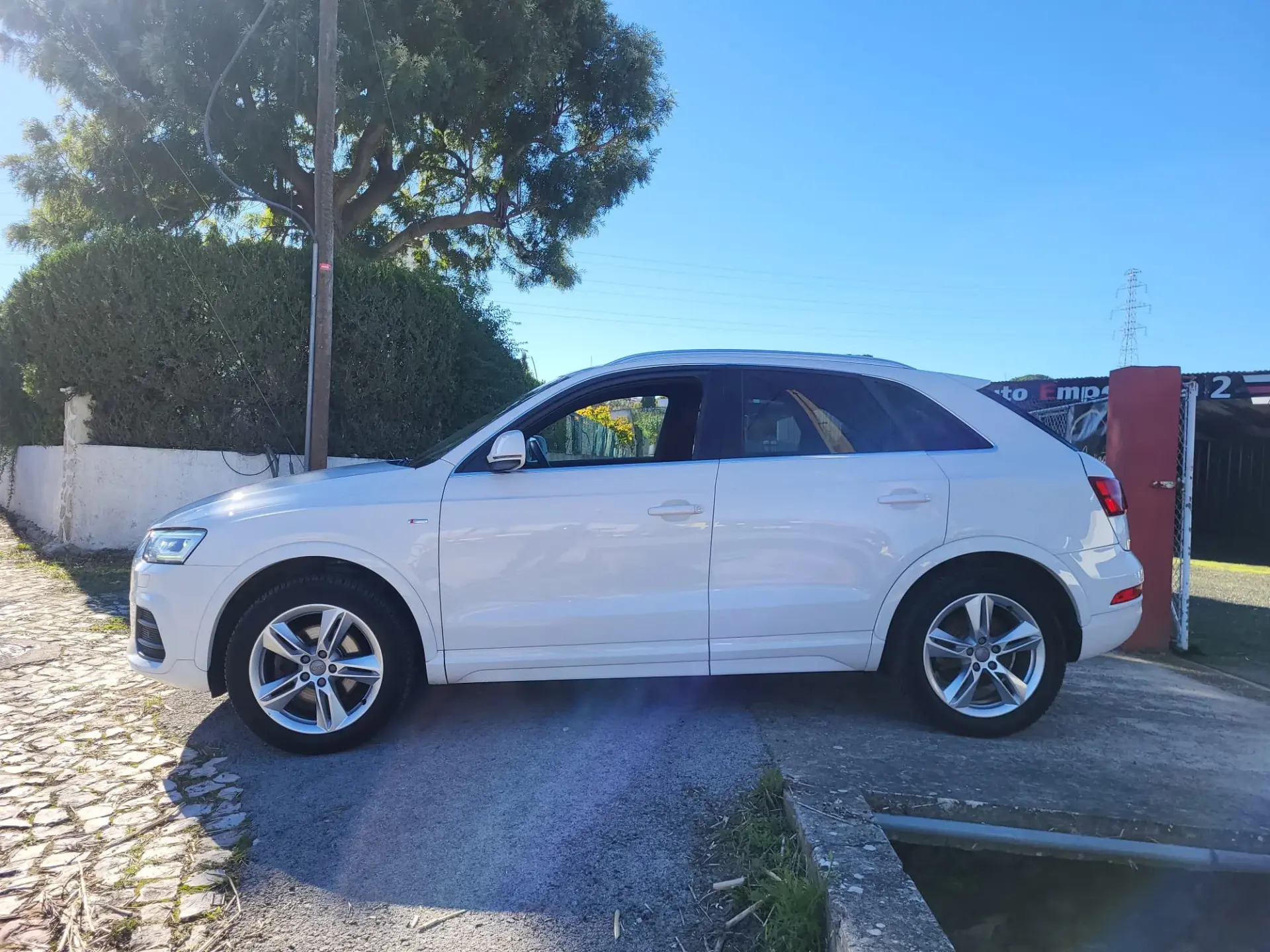 Audi Q3 2.0 TDI S-line 4