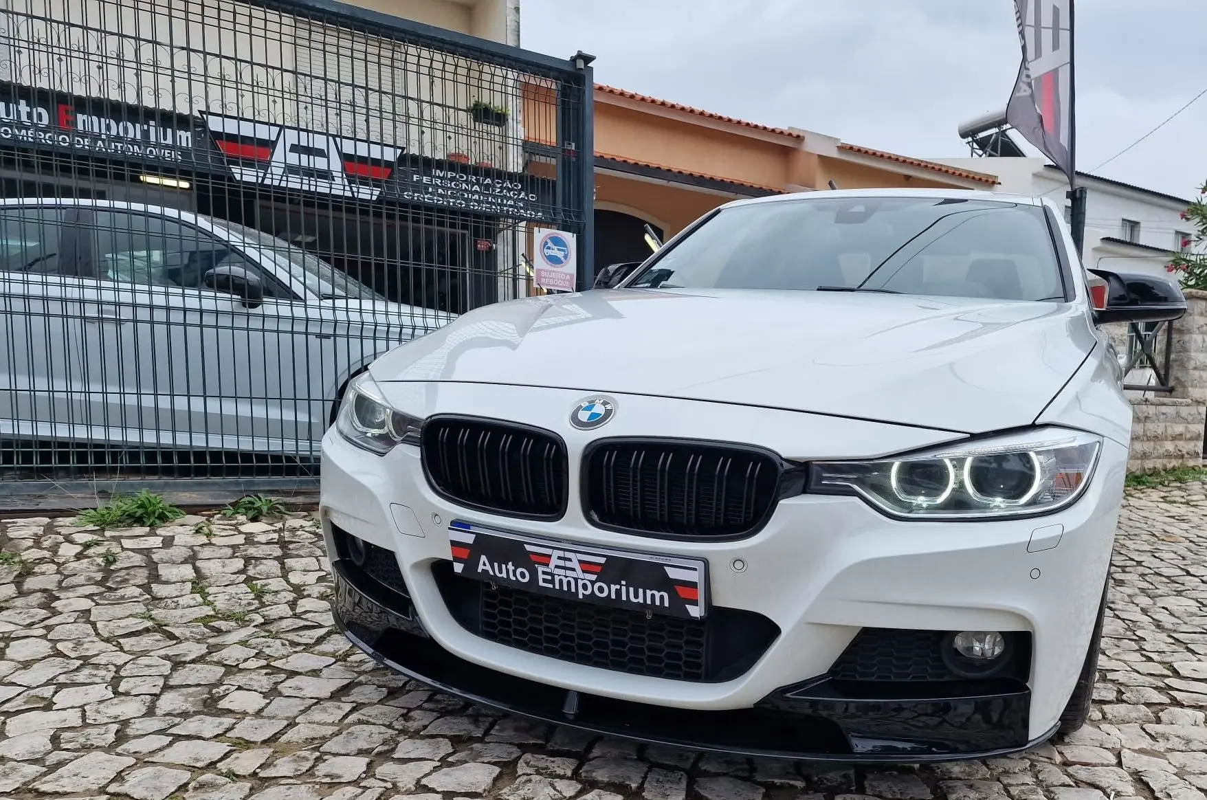 BMW 328 i PACK M 1