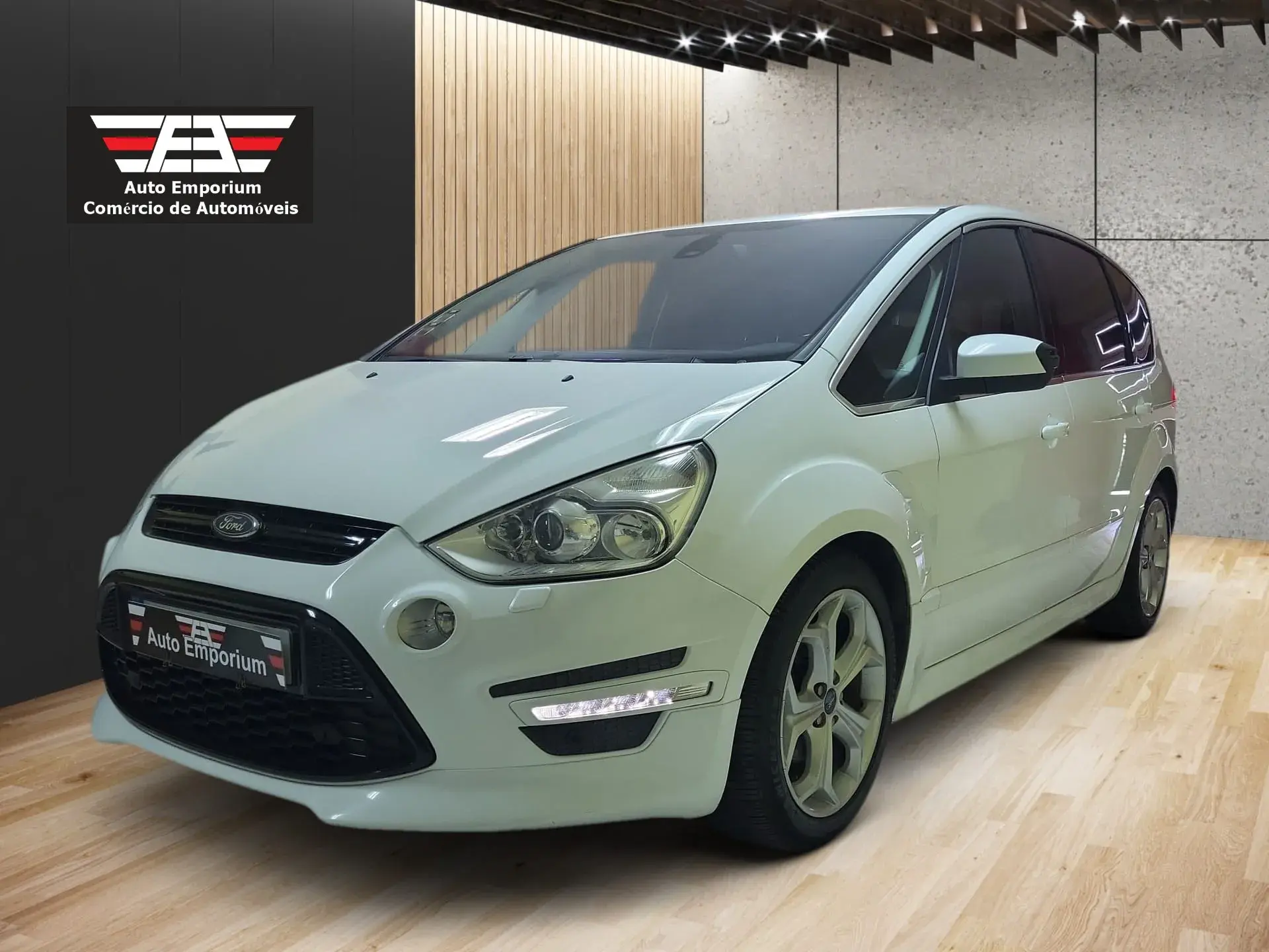 Ford S-Max 2.0 TDCi Titanium 7L 1