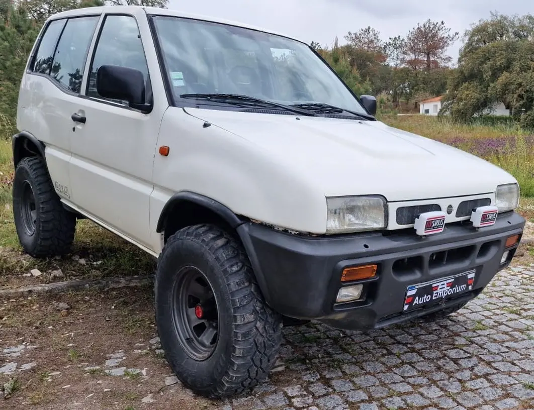 Nissan Terrano II 2.7 6