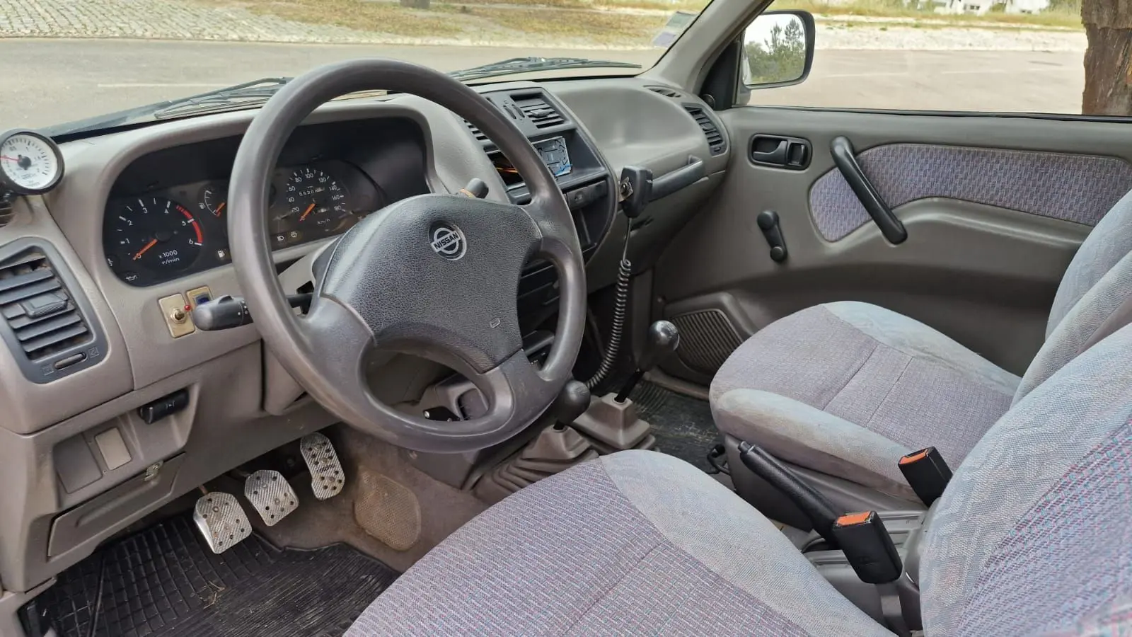 Nissan Terrano II 2.7 15