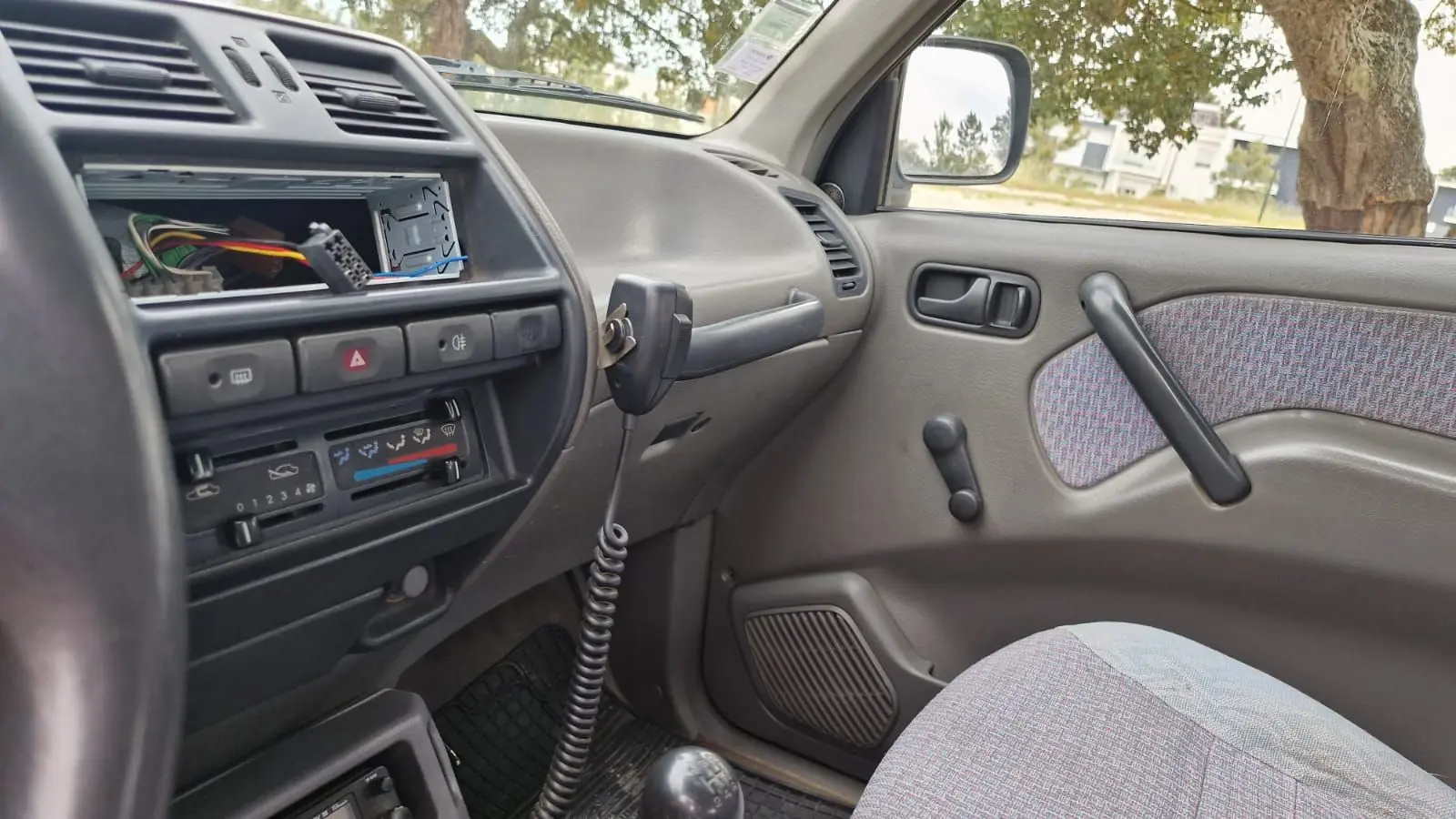 Nissan Terrano II 2.7 19