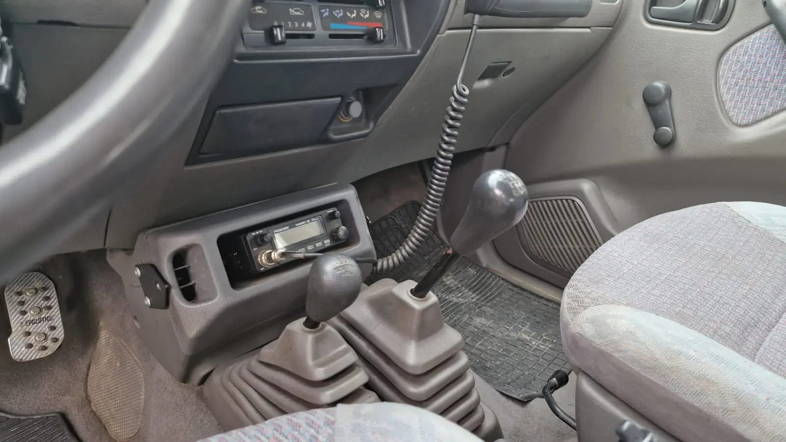 Nissan Terrano II 2.7 20