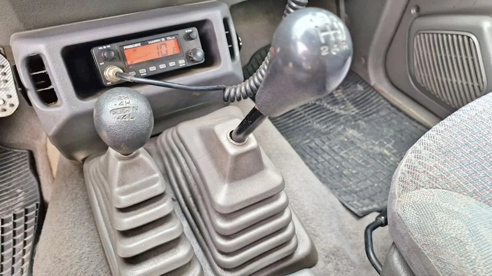 Nissan Terrano II 2.7 21