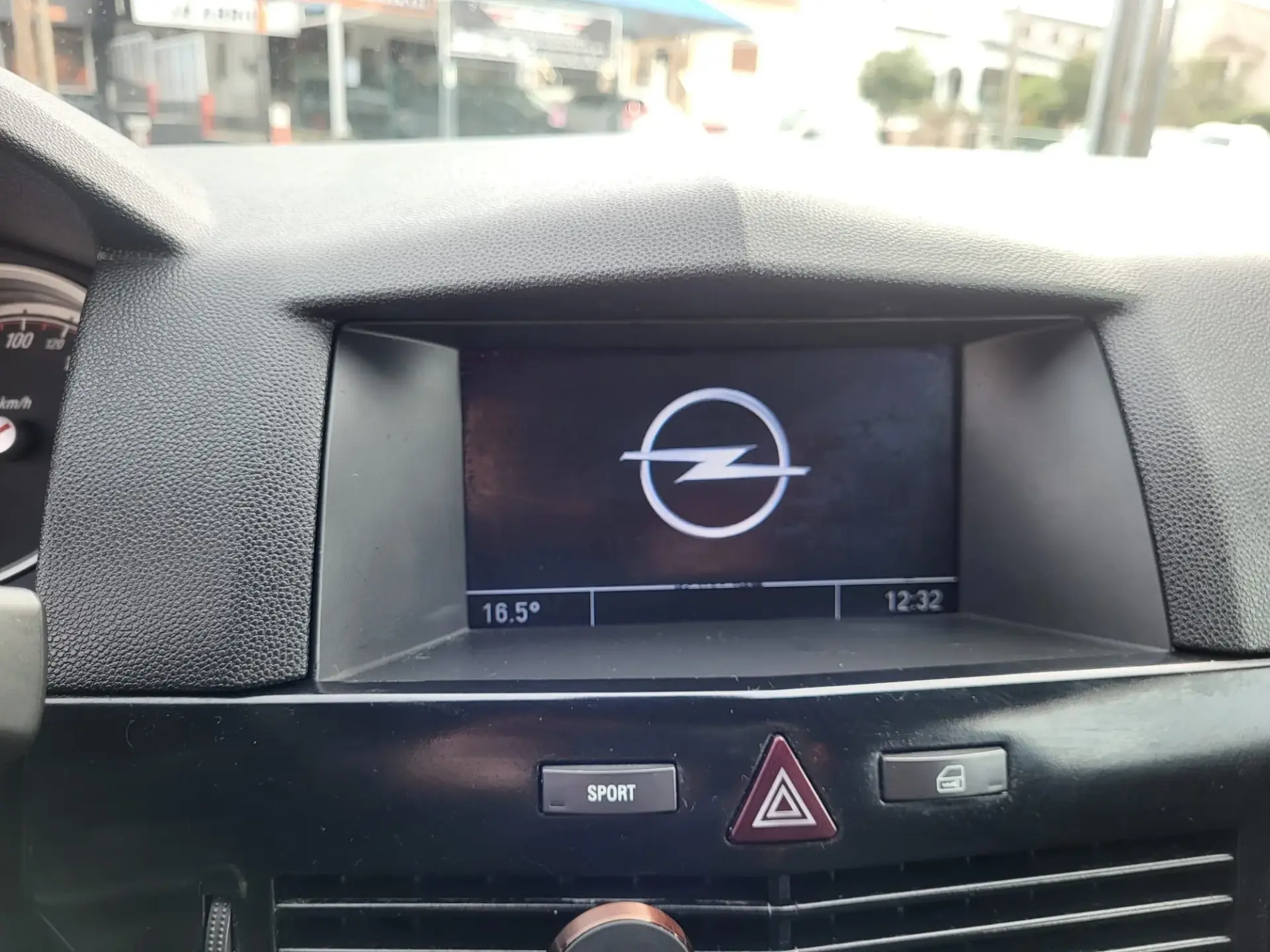 Opel Astra GTC 1.7 CDTi 15