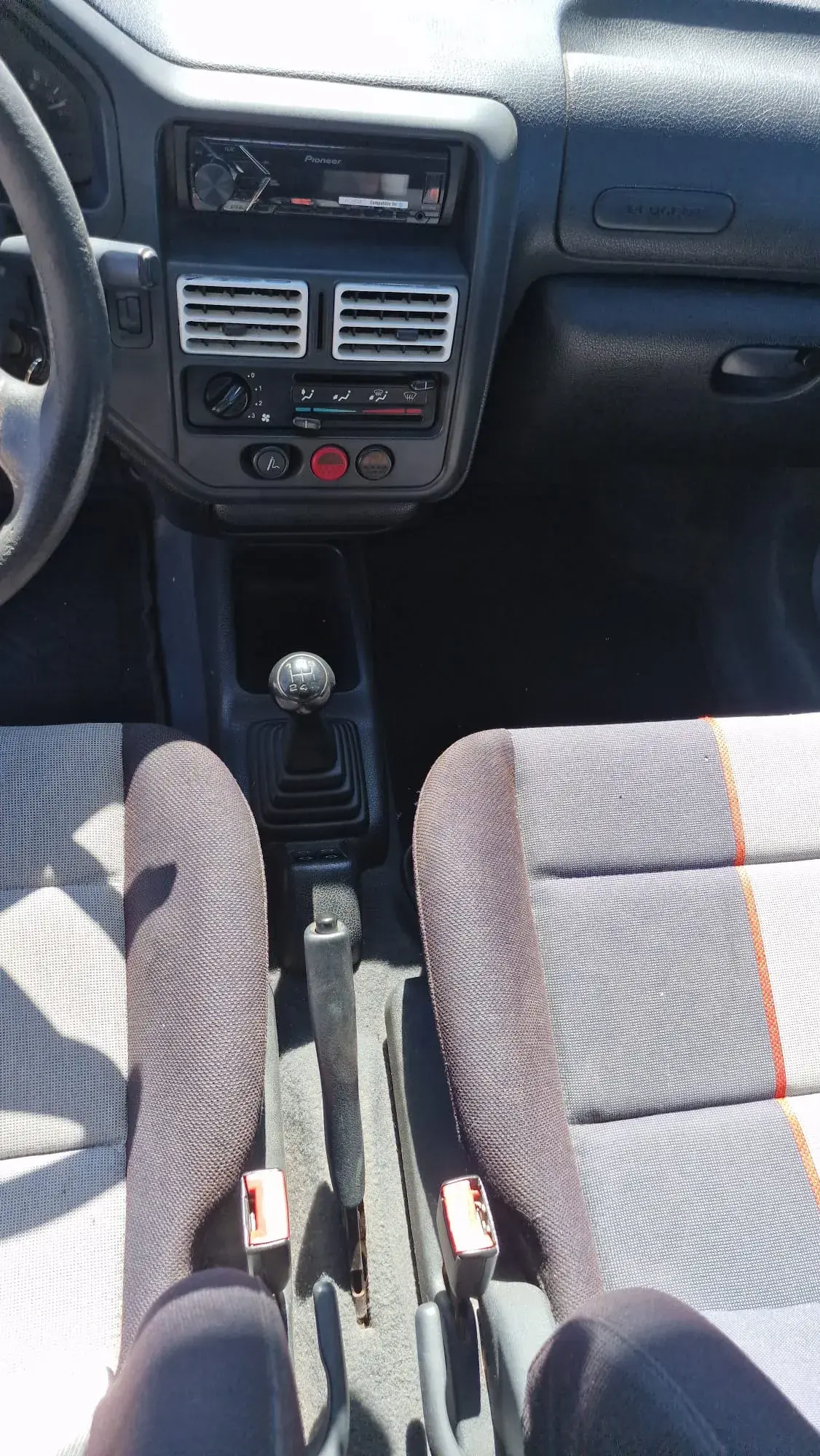 Peugeot 106 1.5 XAD 13