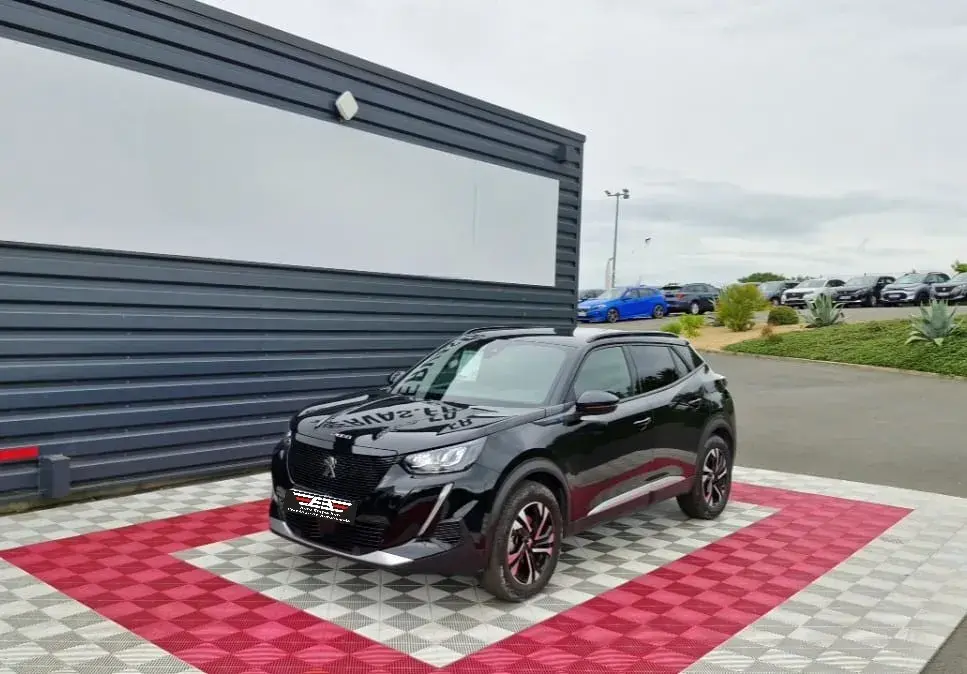 Peugeot e-2008 50 kWh Allure 1
