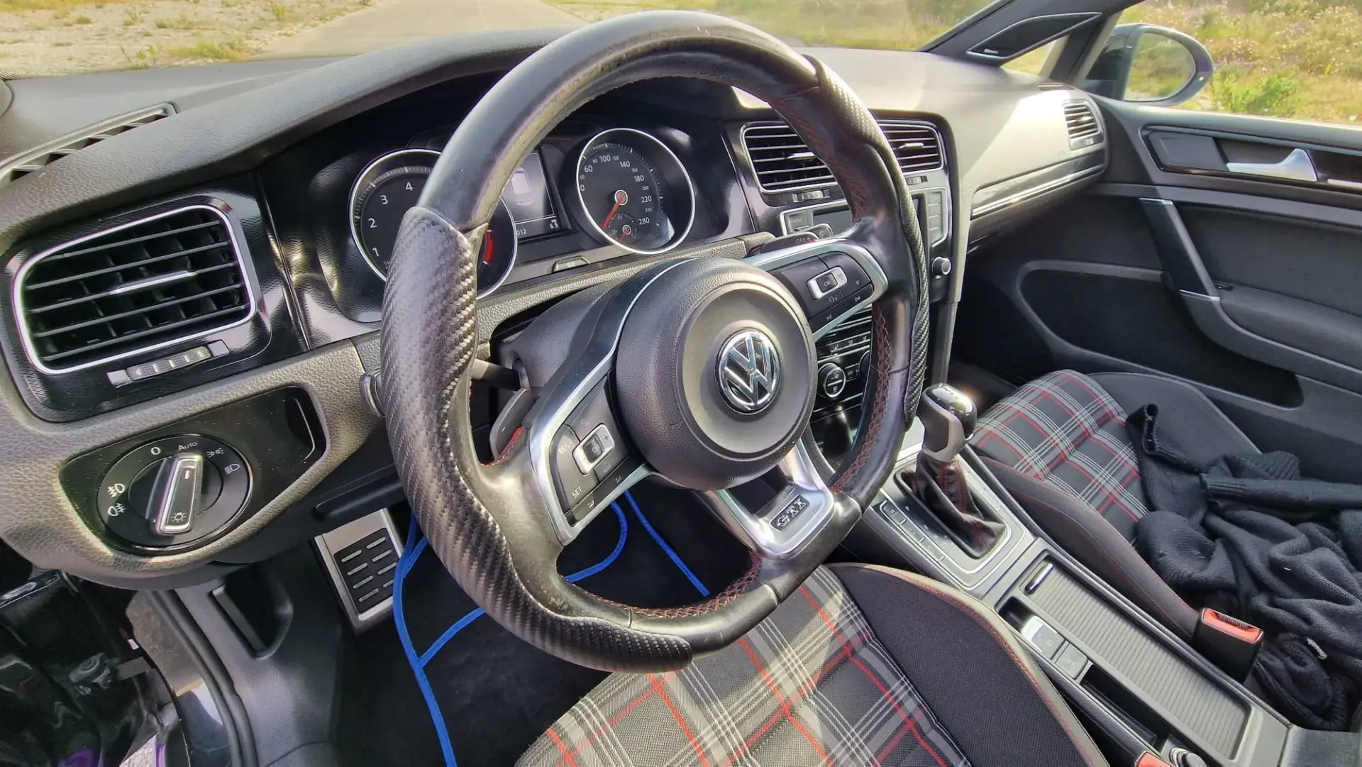Volkswagen Golf GTI Performance 2.0 TSI Versão 40 Anos 17