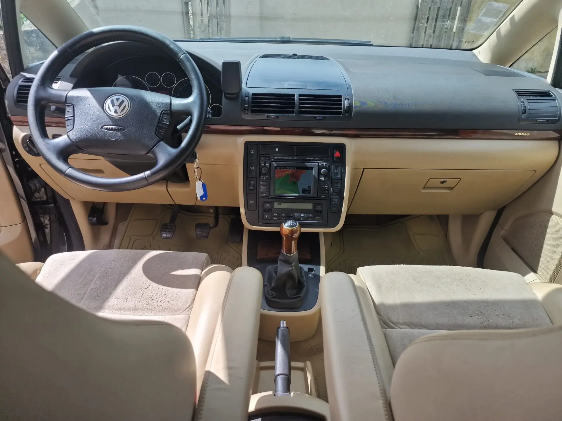 Volkswagen Sharan 2.0 TDi Highline 14