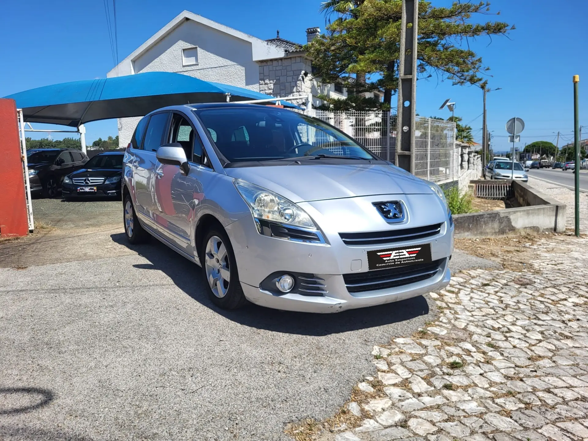 Peugeot 5008 1.6 HDi 7L Allure 2-Tronic 3