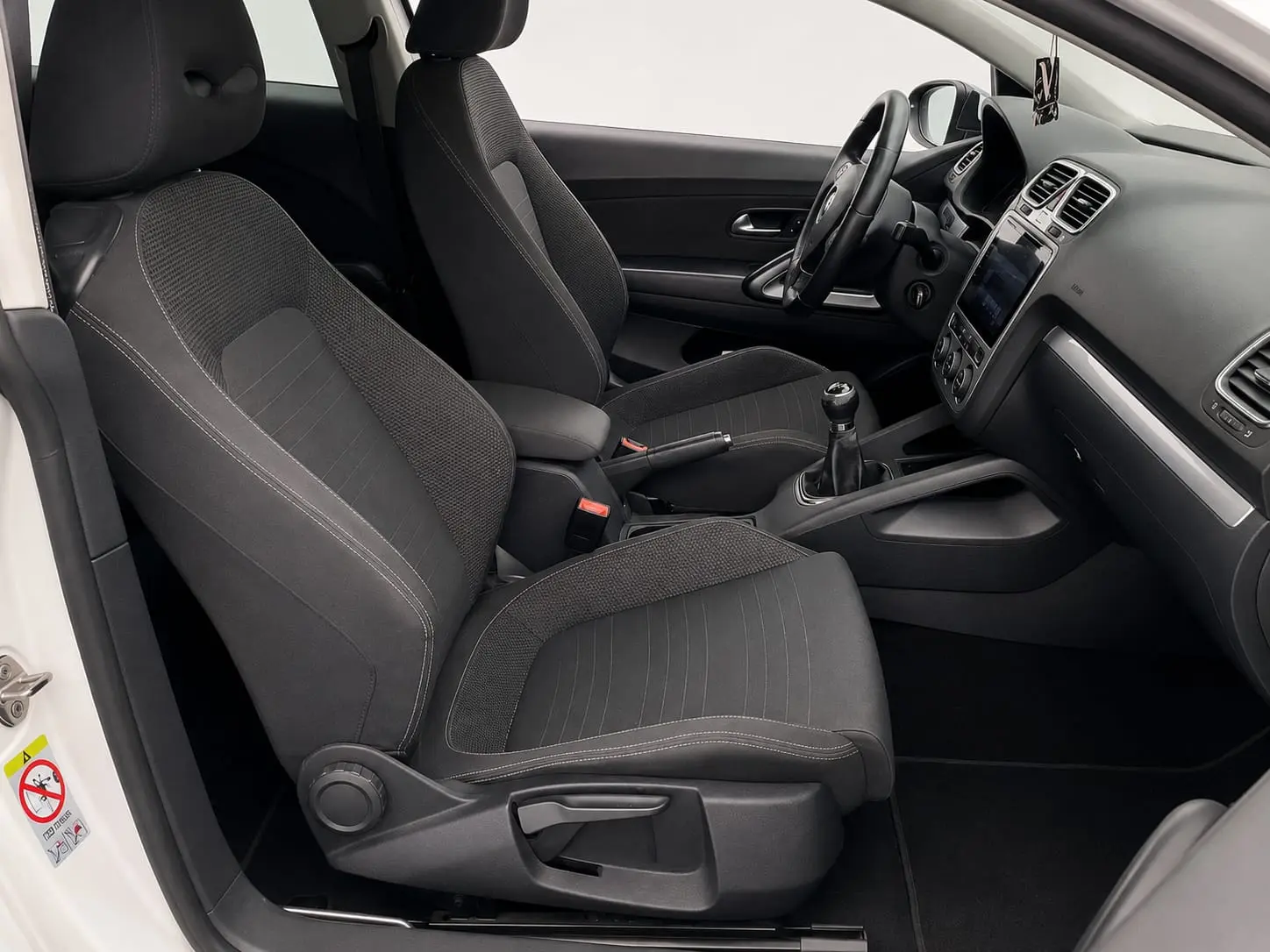 Volkswagen Scirocco 1.4 TSI Pack R-Line 7