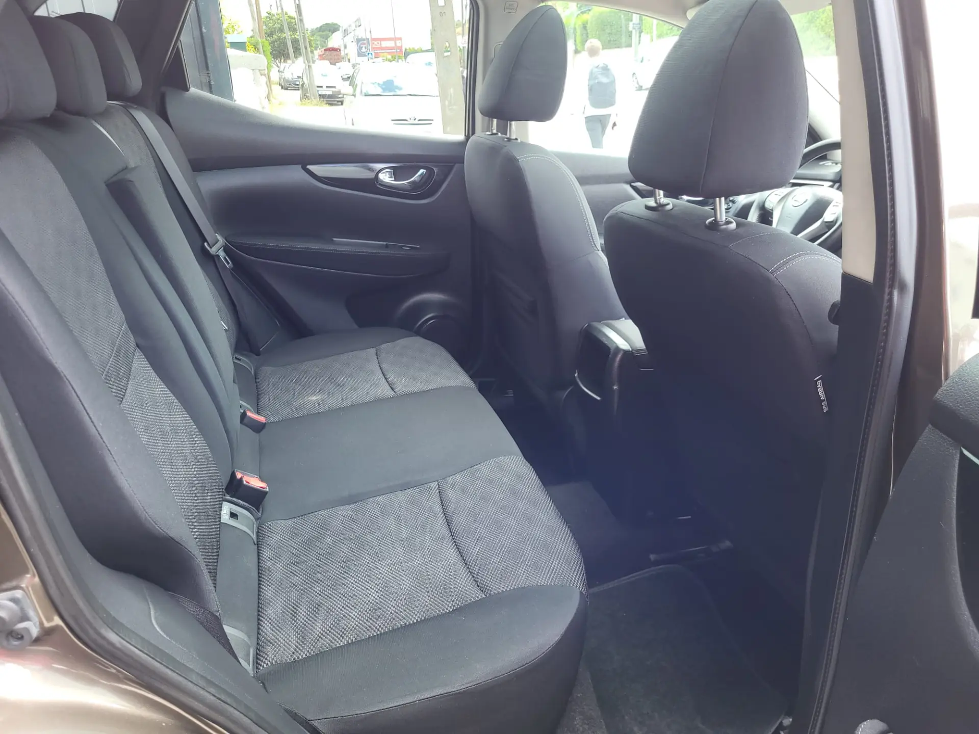 Nissan Qashqai 1.5 DCi 360 9