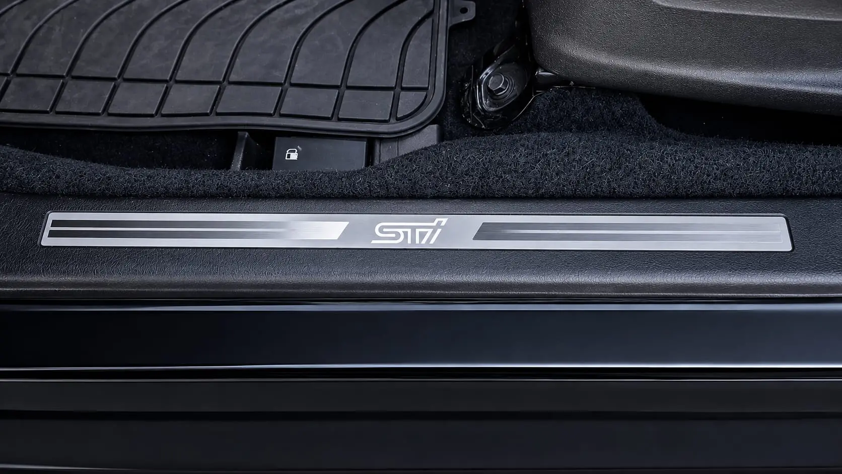 Subaru Impreza 2.5 WRX STi 17