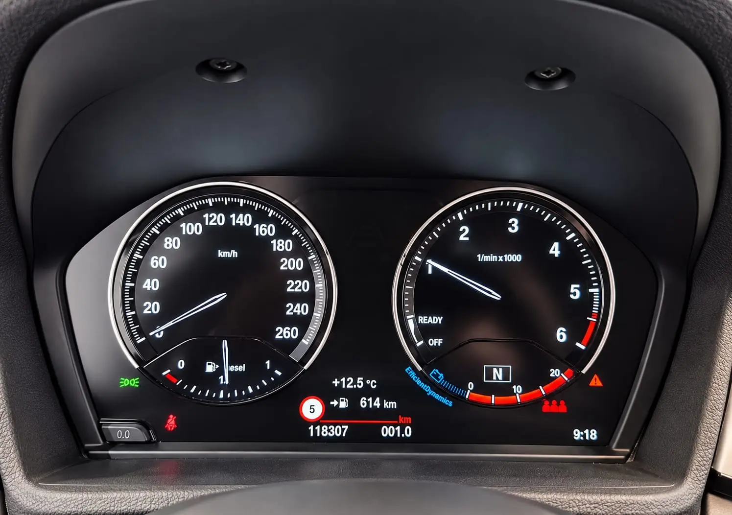 BMW X1 16 d sDrive 9